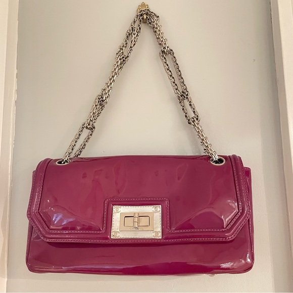 ❤️Chanel Mademoiselle Lock
Linked Bijoux Chain Flap❤️ - Picture 2 of 14